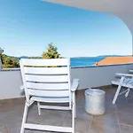 Dom wakacyjny Three-bedroom In Žaborić