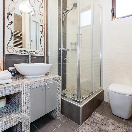 Σπίτι διακοπών Three-bedroom In Zaboric