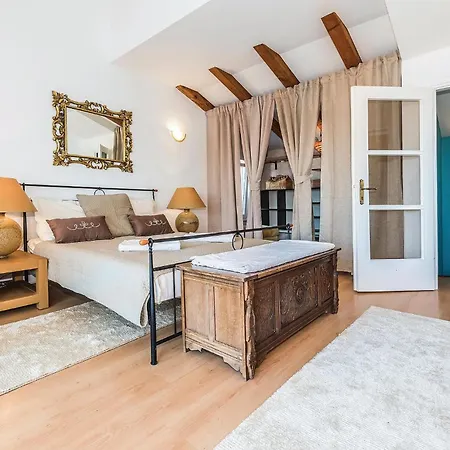 Holiday home Three-bedroom In