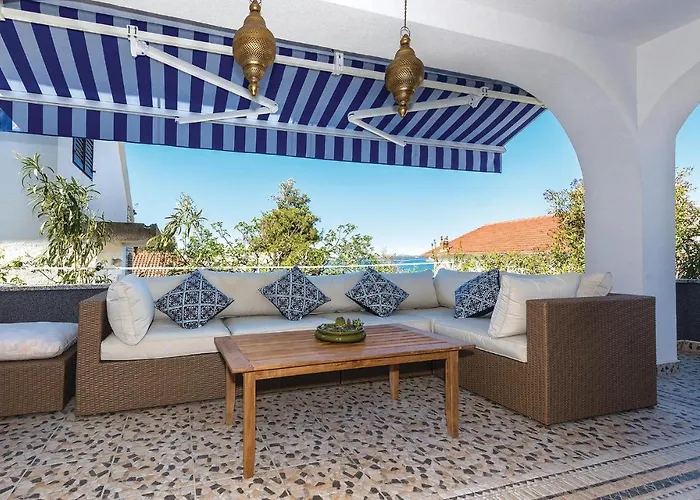 Vikendica Three-bedroom In Zaboric