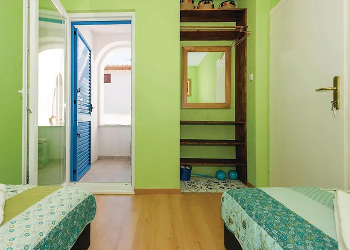 Three-bedroom In * Zaboric