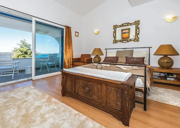 Three-bedroom In Zaboric